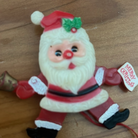 Vintage RETRO PLASTIC “JUMPING SANTA” CHRISTMAS PULL-STRING - Picture 2 of 3